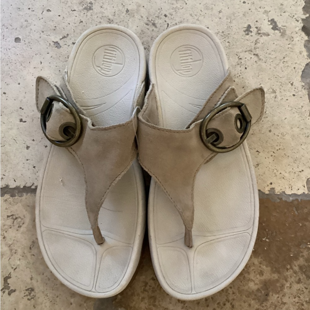 FitFlop Buff Women’s Suede Sandals Thongs Large Side Buckle WobbleBoard US 7